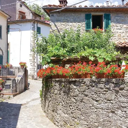 1 Bedroom Amazing In Bagni Di Lucca Lu