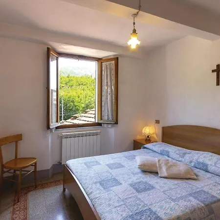 1 Bedroom Amazing In Bagni Di Lucca Lu Apartment